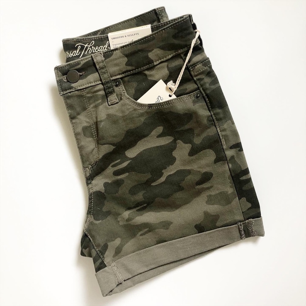 Camo denim shorts size 0 NWT - Picture 3 of 4